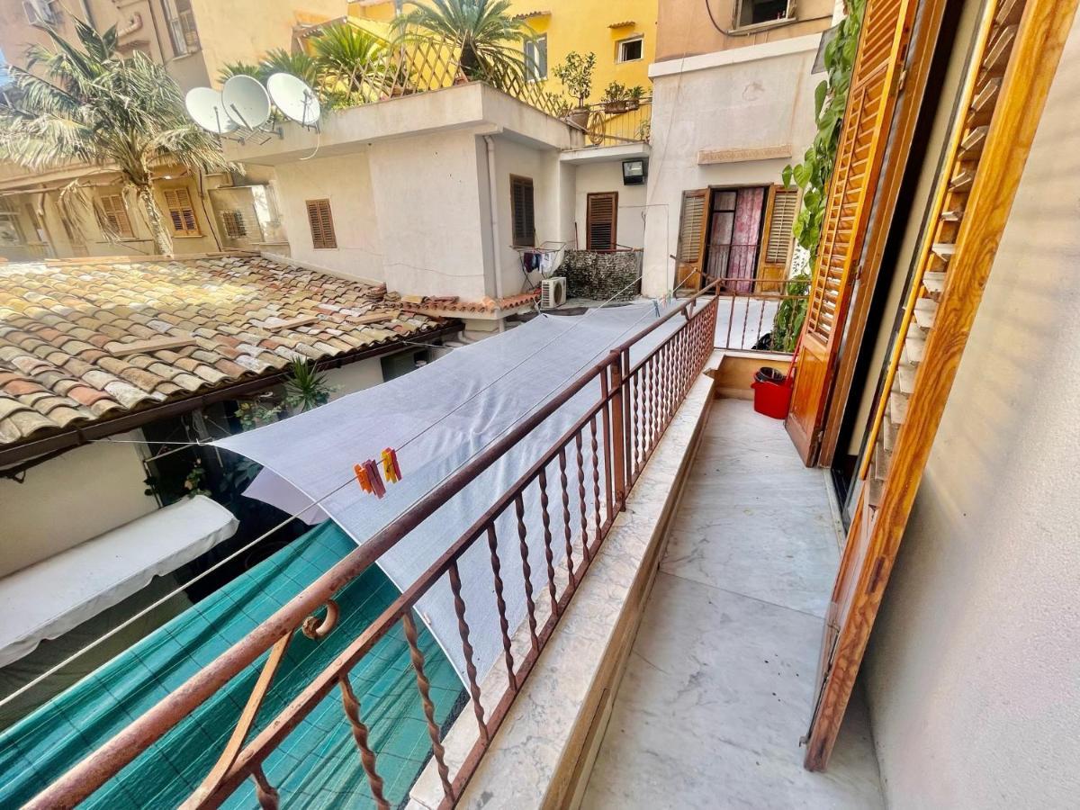 A Casa di Mau Apartment Palermo Bagian luar foto